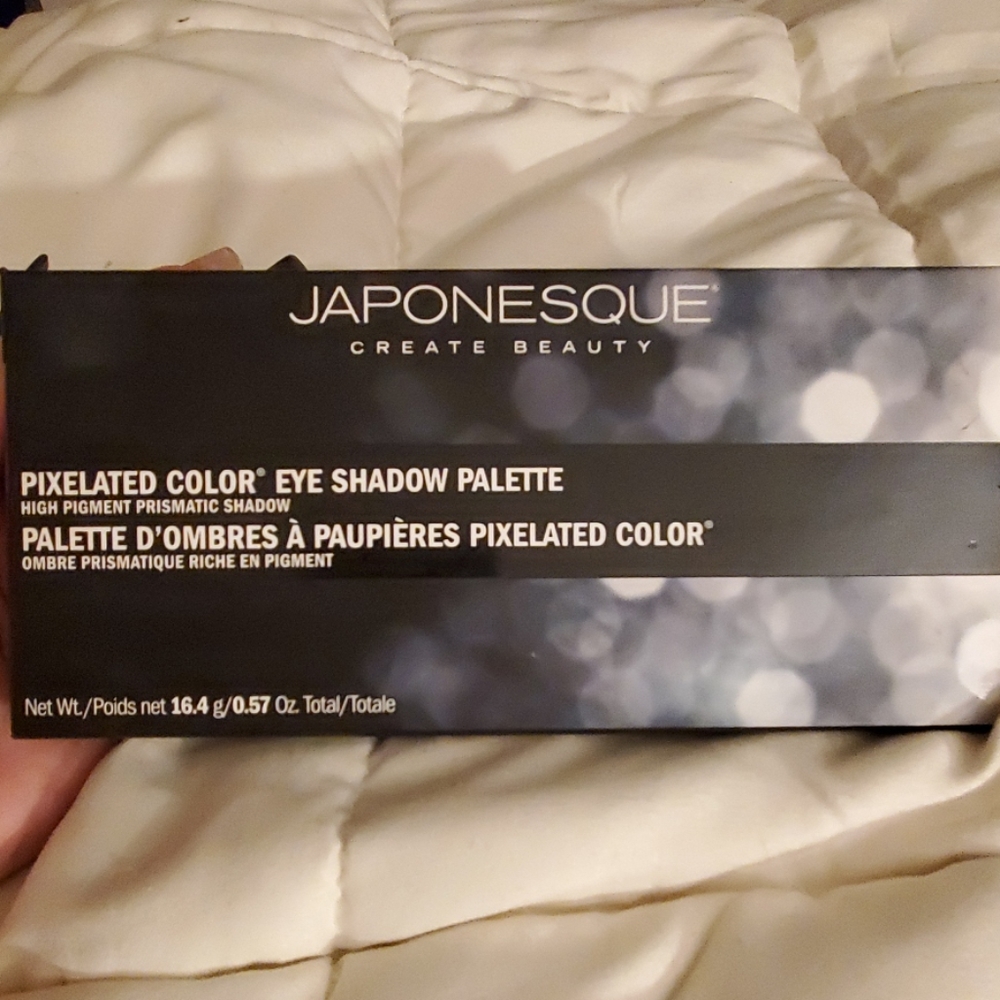 Japonesque Pixelated Color Eye Shadow Palette